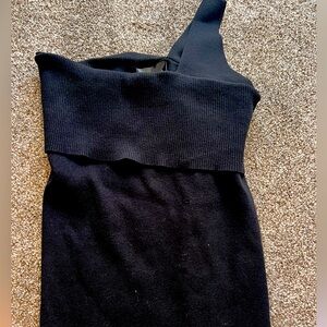 NWT line and dot one shoulder knit top! Size medium!